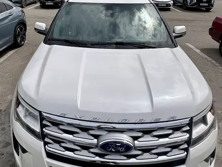 Ford Explorer 2018 года за 14 400 000 тг. в Алматы – фото 33