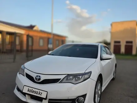 Toyota Camry 2012 года за 7 500 000 тг. в Костанай – фото 2