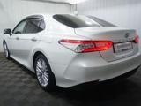 Toyota Camry 2020 года за 15 000 000 тг. в Алматы – фото 2