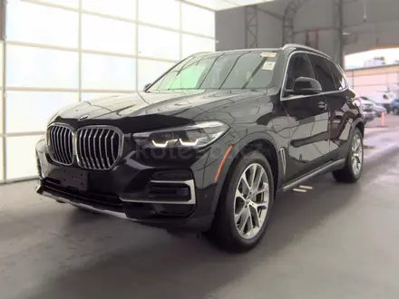 BMW X5 XDrive 40i 2023 года за 23 500 000 тг. в Алматы