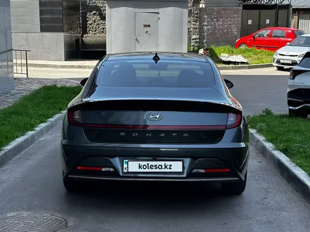 Hyundai Sonata 2021 годаүшін11 500 000 тг. в Алматы – фото 2