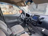 Toyota Hilux 2006 года за 4 800 000 тг. в Актау – фото 2