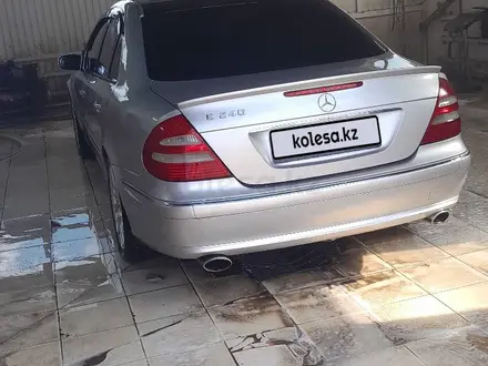 Mercedes-Benz E 240 2003 года за 4 900 000 тг. в Уральск – фото 11