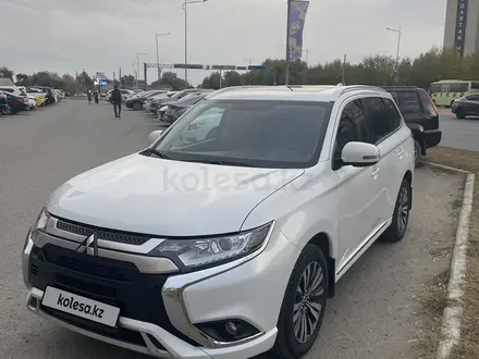 Mitsubishi Outlander 2022 года за 12 400 000 тг. в Актобе