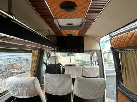 Mercedes-Benz Sprinter 2008 года за 15 000 000 тг. в Сатпаев – фото 3