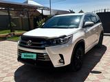 Toyota Highlander 2018 года за 23 500 000 тг. в Усть-Каменогорск