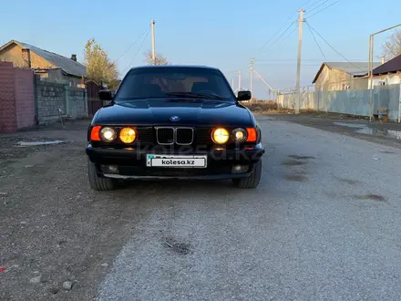 BMW 525 1993 года за 2 000 000 тг. в Шу