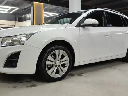 Chevrolet Cruze 2014 года за 5 700 000 тг. в Шымкент – фото 3