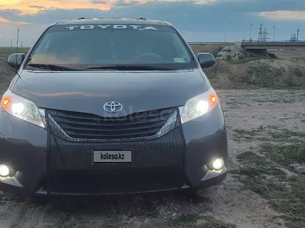 Toyota Sienna 2014 года за 9 700 000 тг. в Уральск – фото 8