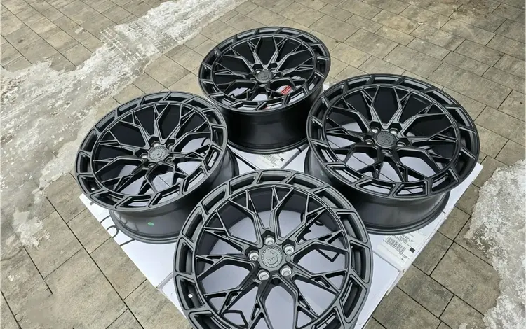 Flow Forged R18 5x112 8J за 400 000 тг. в Алматы