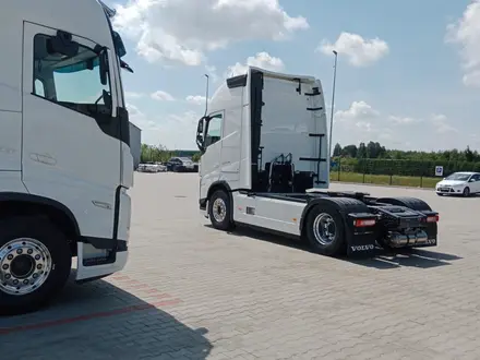 Volvo  FH 2024 года за 60 000 000 тг. в Алматы – фото 3