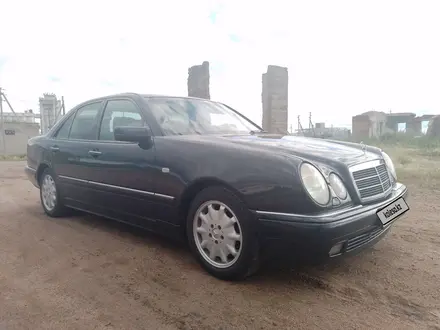 Mercedes-Benz E 230 1996 года за 3 000 000 тг. в Астана – фото 11