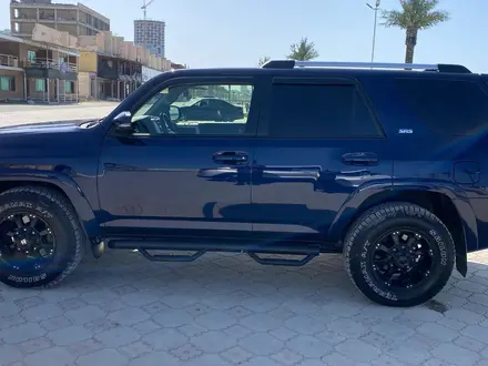 Toyota 4Runner 2018 года за 14 000 000 тг. в Актау – фото 3