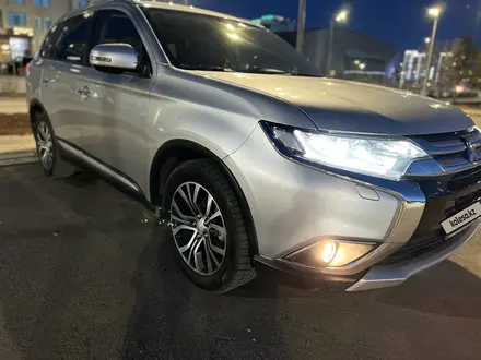 Mitsubishi Outlander 2015 года за 10 250 000 тг. в Астана – фото 4