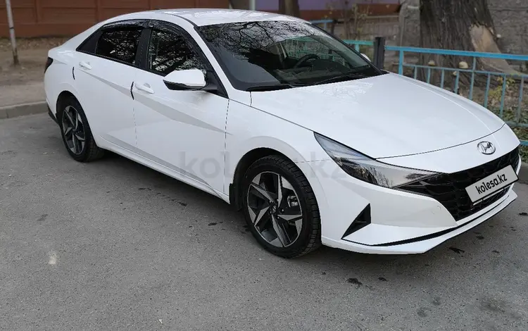 Hyundai Elantra 2023 года за 11 000 000 тг. в Алматы