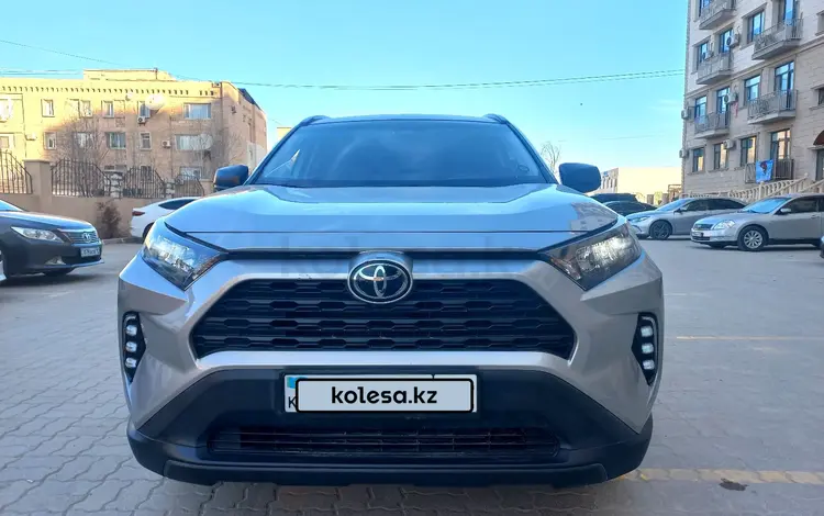 Toyota RAV4 2021 года за 15 500 000 тг. в Жанаозен