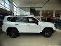 Toyota Land Cruiser GR Sport 2025 года за 61 900 000 тг. в Алматы – фото 17