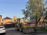 Komatsu  WB93R-5 2014 года за 22 500 000 тг. в Костанай – фото 2