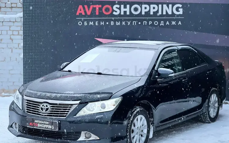 Toyota Camry 2011 годаfor8 490 000 тг. в Актобе