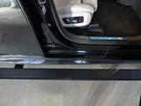 Электрические выдвижные пороги BMW X6 G06 за 400 000 тг. в Алматы – фото 3
