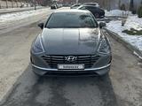 Hyundai Sonata 2022 годаfor12 900 000 тг. в Алматы – фото 2