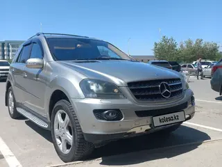 Mercedes-Benz ML 500