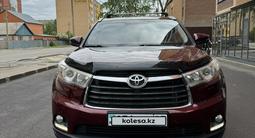 Toyota Highlander 2014 годаүшін15 700 000 тг. в Астана