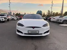 Tesla Model S, 2016