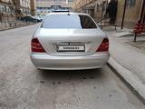 Mercedes-Benz S 500 1998 года за 3 490 000 тг. в Актау – фото 2