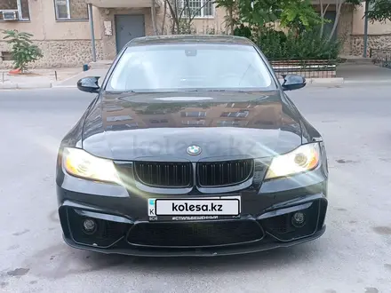 BMW 330 2006 года за 6 500 000 тг. в Актау – фото 2