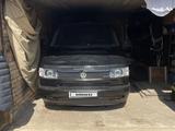 Volkswagen Transporter 1998 года за 3 800 000 тг. в Астана