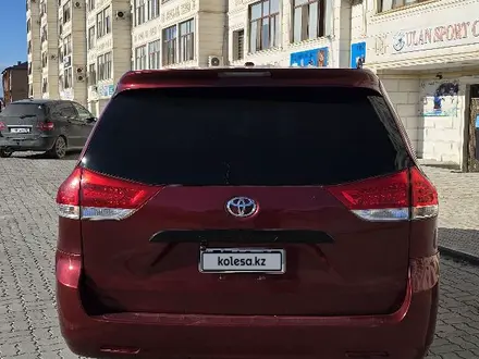 Toyota Sienna 2011 года за 7 000 000 тг. в Актау – фото 2