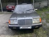 Mercedes-Benz E 260 1990 годаүшін800 000 тг. в Алматы – фото 3