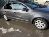 Volkswagen Passat 2005 годаүшін2 200 000 тг. в Алматы – фото 3