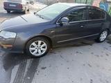 Volkswagen Passat 2005 годаүшін2 200 000 тг. в Алматы – фото 4