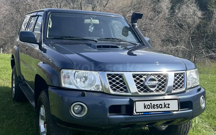 Nissan Patrol 2005 года за 10 000 000 тг. в Алматы