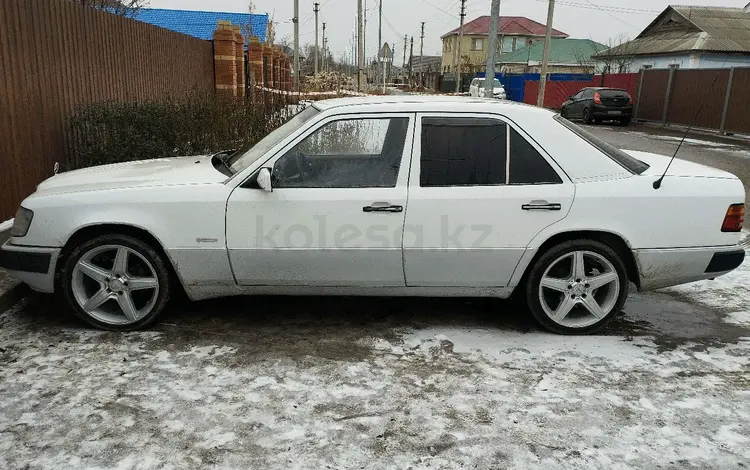 Mercedes-Benz E 200 1993 года за 2 200 000 тг. в Атырау