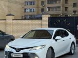 Toyota Camry 2019 годаүшін13 100 000 тг. в Семей – фото 2