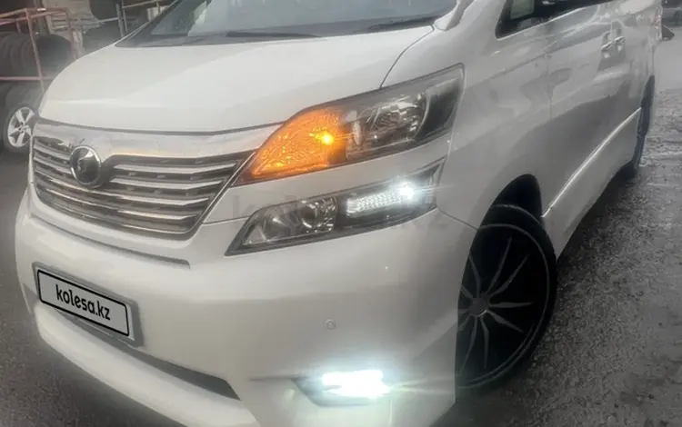 Toyota Vellfire 2009 года за 8 000 000 тг. в Алматы