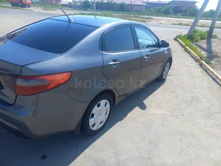 Kia Rio 2012 года за 3 500 000 тг. в Атырау – фото 4