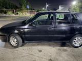 Volkswagen Golf 1996 года за 1 400 000 тг. в Алматы – фото 4