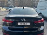 Hyundai Elantra 2017 года за 5 500 000 тг. в Темиртау – фото 4