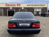 Mercedes-Benz E 320 1997 года за 2 650 000 тг. в Караганда – фото 5