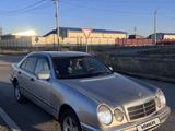 Mercedes-Benz E 230 1996 годаүшін1 800 000 тг. в Жезказган