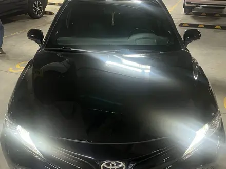 Toyota Camry 2019 года за 13 700 000 тг. в Караганда – фото 13
