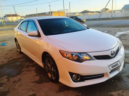 Toyota Camry 2013 года за 5 300 000 тг. в Актау – фото 2