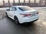 Toyota Camry 2021 года за 21 700 000 тг. в Алматы – фото 4