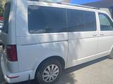 Volkswagen Caravelle 2017 года за 15 000 000 тг. в Усть-Каменогорск – фото 2