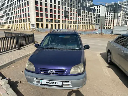 Toyota Raum 1997 года за 2 700 000 тг. в Астана
