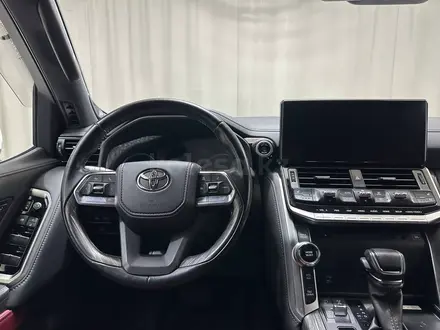 Toyota Land Cruiser Premium+ 2022 года за 47 400 000 тг. в Алматы – фото 9